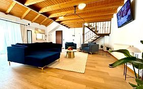 Blue Nest